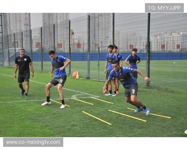 足球一周安排全攻略 每天训练计划与休息时间轻松掌握 足球一周安排全攻略 每天训练计划与休息时间轻松掌握